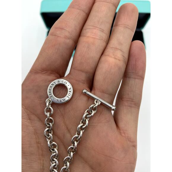 Tiffany and Co. Full Heart Toggle Bracelet in Sterling Silver - Picture 6 of 9